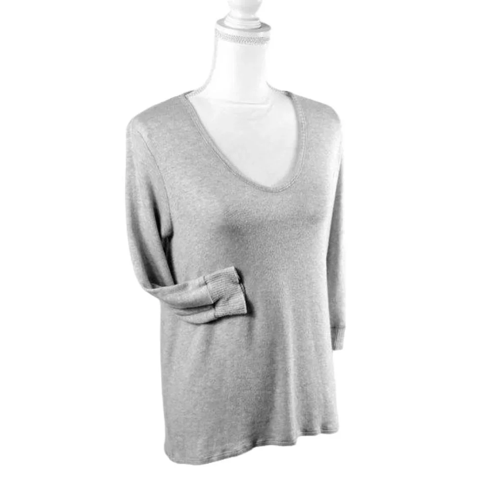 Magaschoni High-Low Back Button Styling Gray Textured Sweater, Size Small